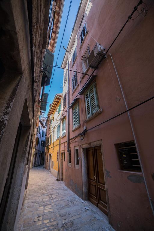 Apartman Delfin Rovinj Exterior photo